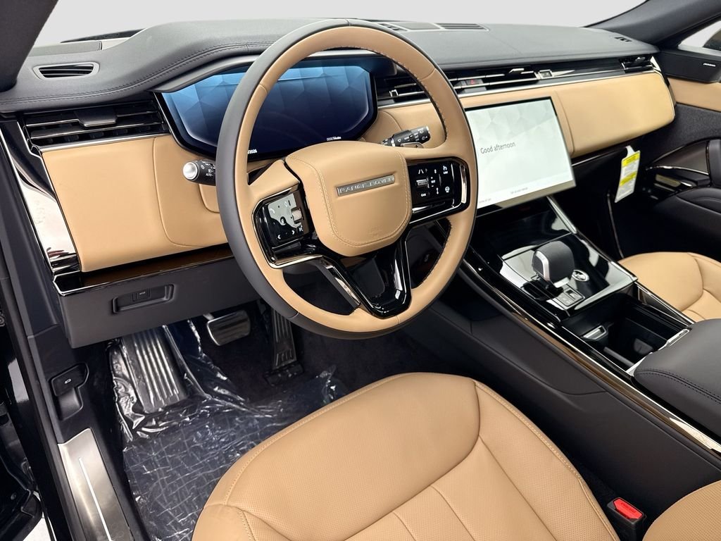 New 2026 Santorini Black Land Rover Dynamic SE image 9