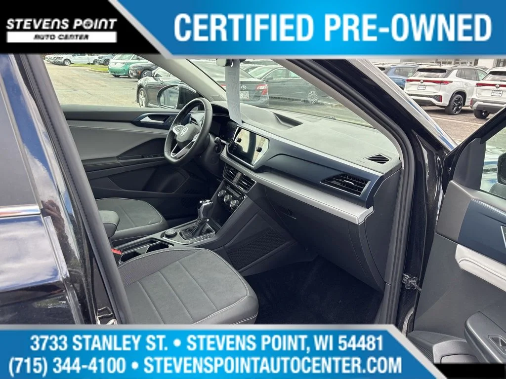 Certified Used 2024 Deep Black Pearl Volkswagen 1.5T SE image 31