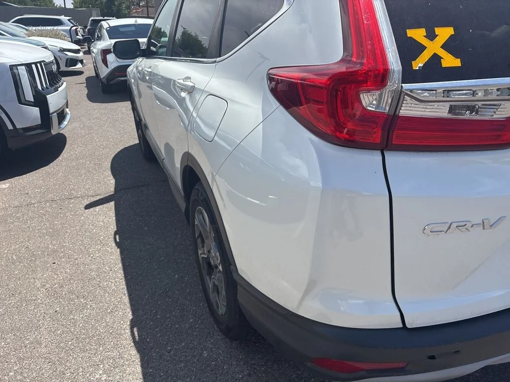 Used 2018 White Honda EX-L image 25