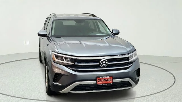 Used 2023 Gray Volkswagen 3.6L V6 SE w/Technology image 2