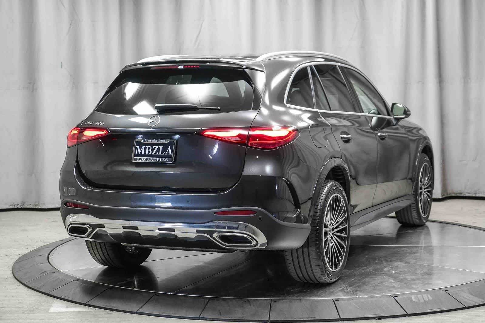 New 2026 Graphite Grey Metallic Mercedes-Benz GLC 300 image 10