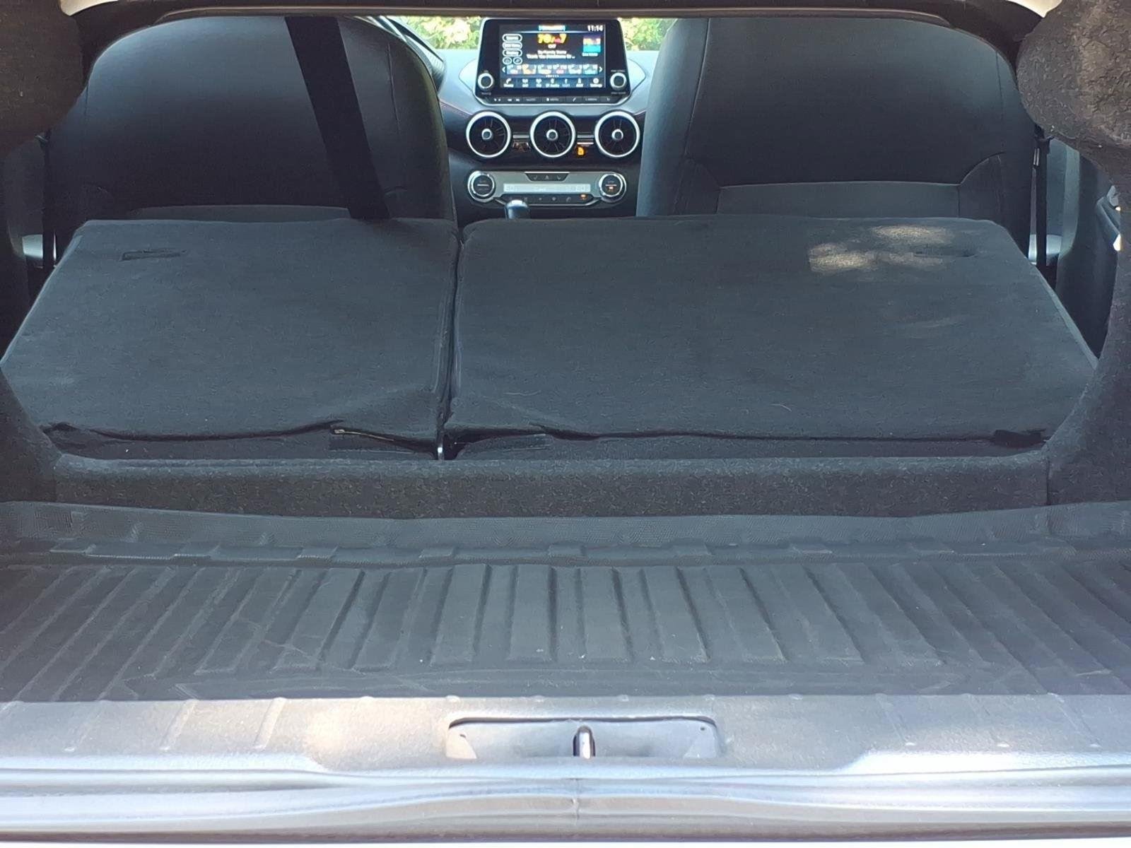 Used 2025 Aspen White Tricoat/Super Black Nissan SR image 30