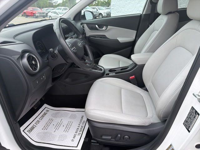 Used 2022 Lunar White Hyundai Limited image 13