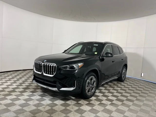 New 2026 Jet Black BMW xDrive28i image 3