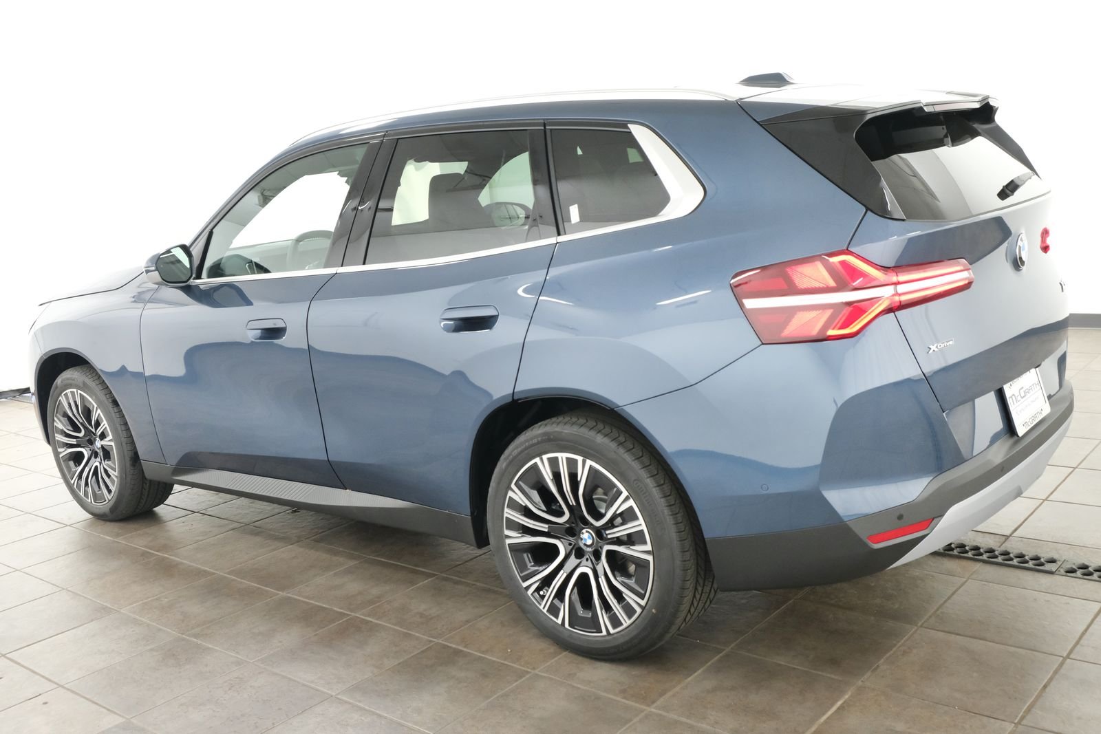 New 2026 Arctic Race Blue Metallic BMW 30 xDrive image 3