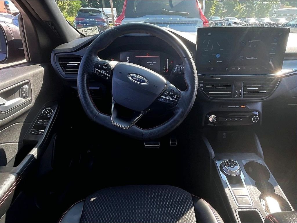 Used 2023 Gray Ford ST-Line image 17