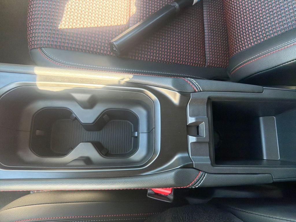 New 2026 Nissan Kicks SR 4D Sport Utility