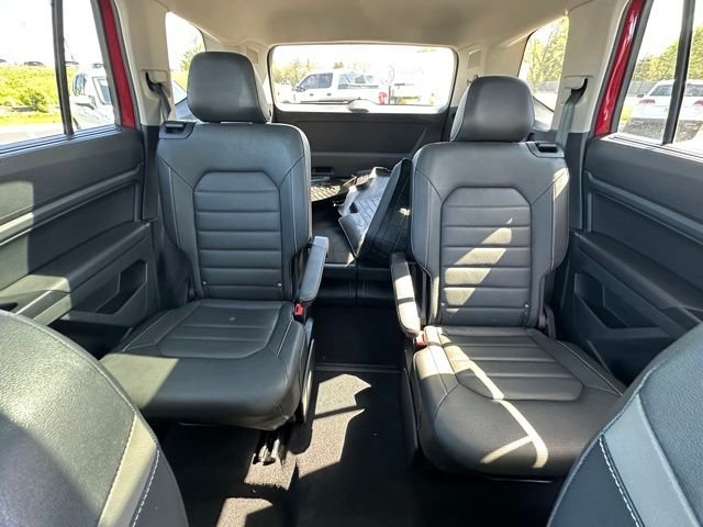 Used 2021 Blue Volkswagen SEL Premium image 25