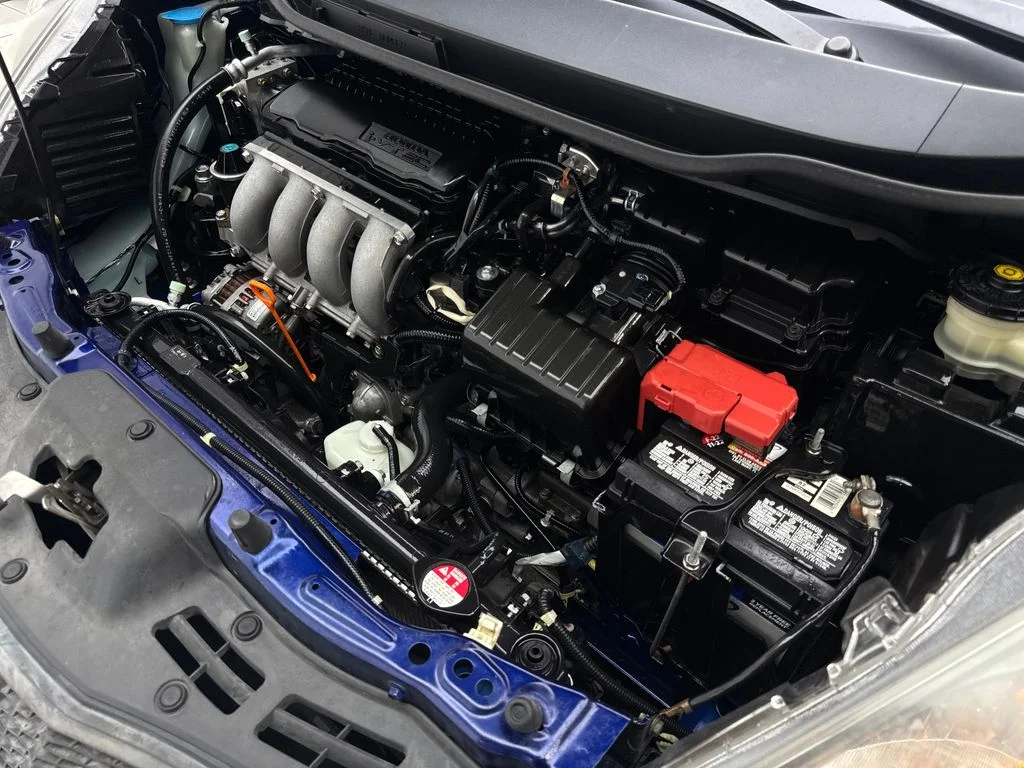 Used 2011  Honda Base image 71