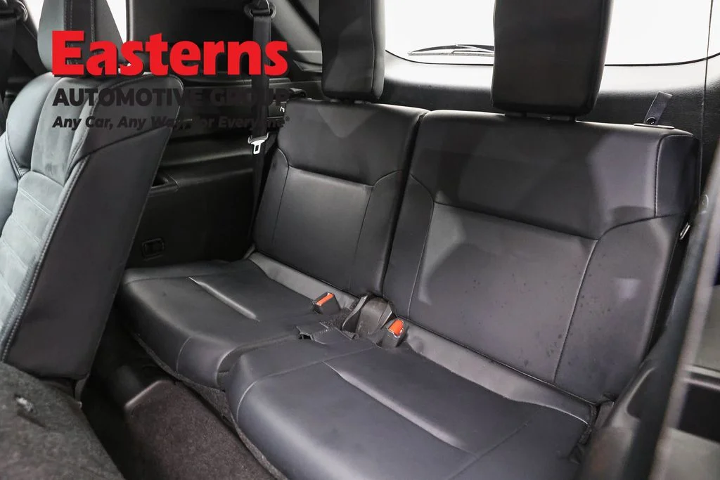 Used 2023 Blue Mitsubishi SE image 26