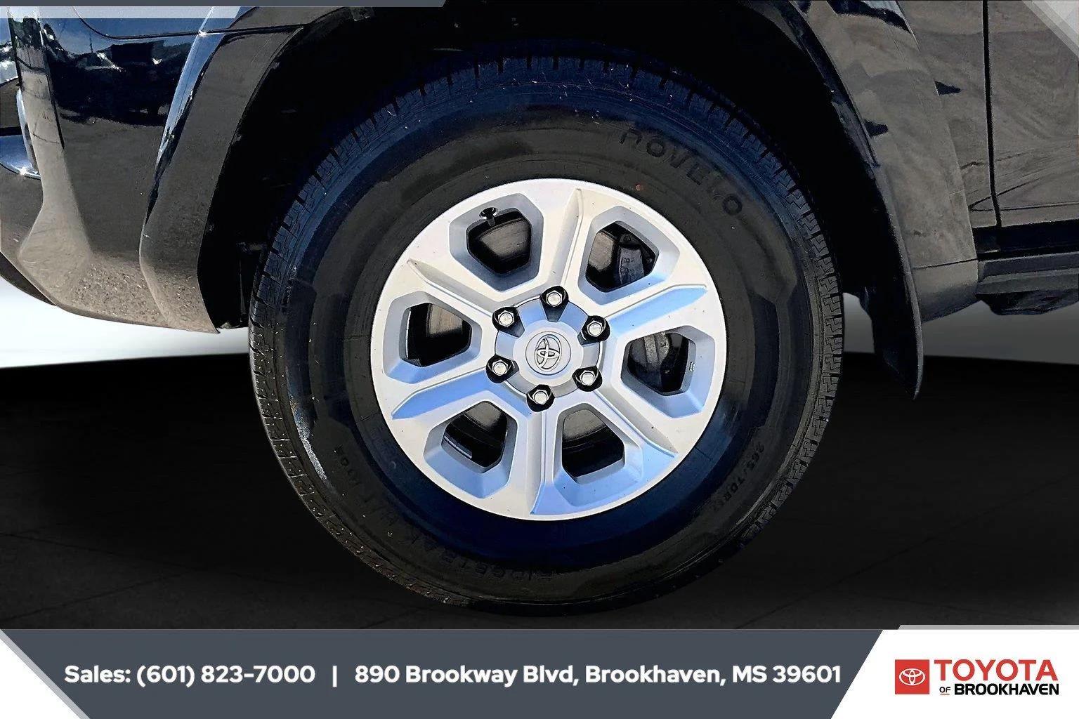 Used 2024 Midnight Black Metallic Toyota SR5 image 7
