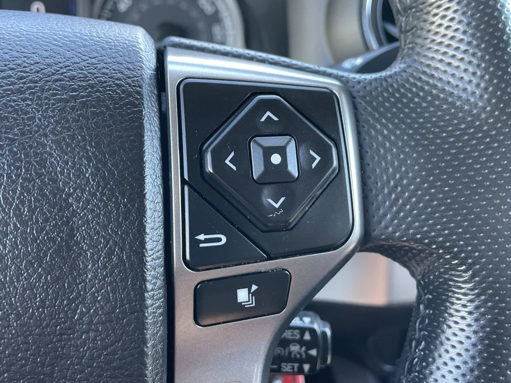 Used 2022 Gray Toyota SR5 image 28