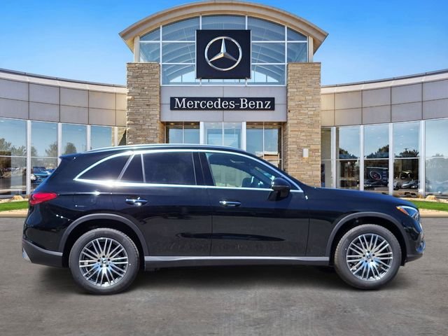 New 2026 Black Mercedes-Benz GLC 300 image 5