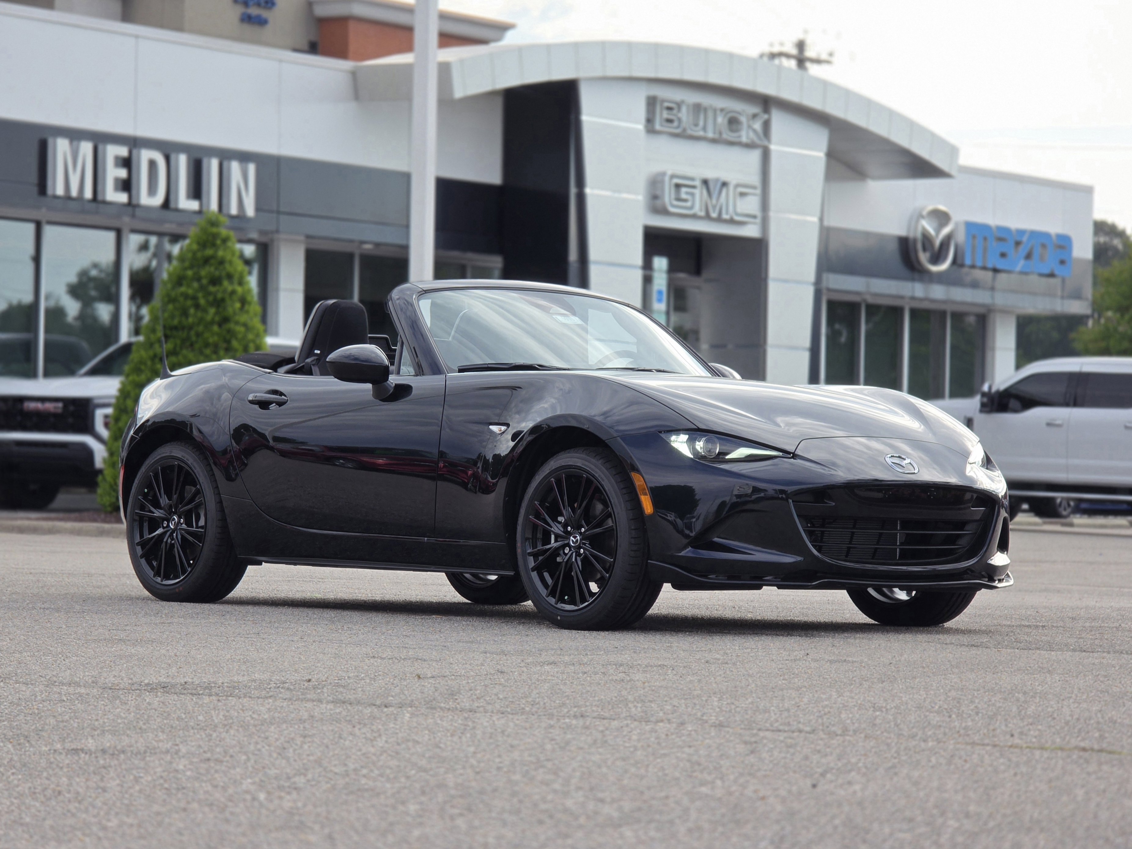 2026 Mazda MX-5 Miata Club's photo