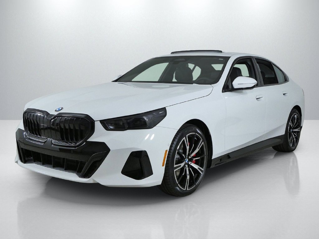 New 2027 Alpine White BMW 530i xDrive image 1