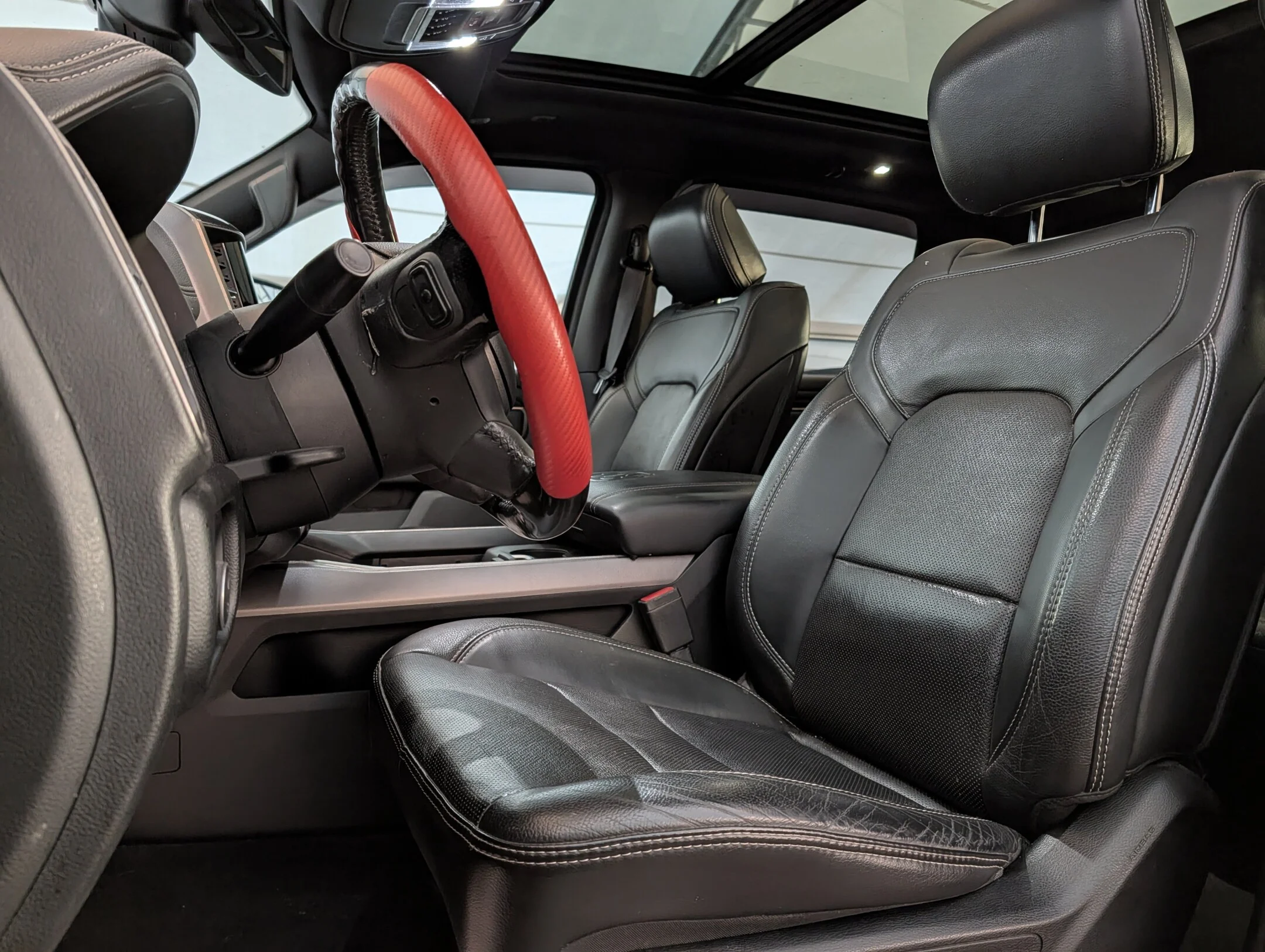 Used 2019 Red RAM Sport - Leather - Level II - Dual Pane Sunroo - Sport 4x4 Crew Cab 57 Box image 15