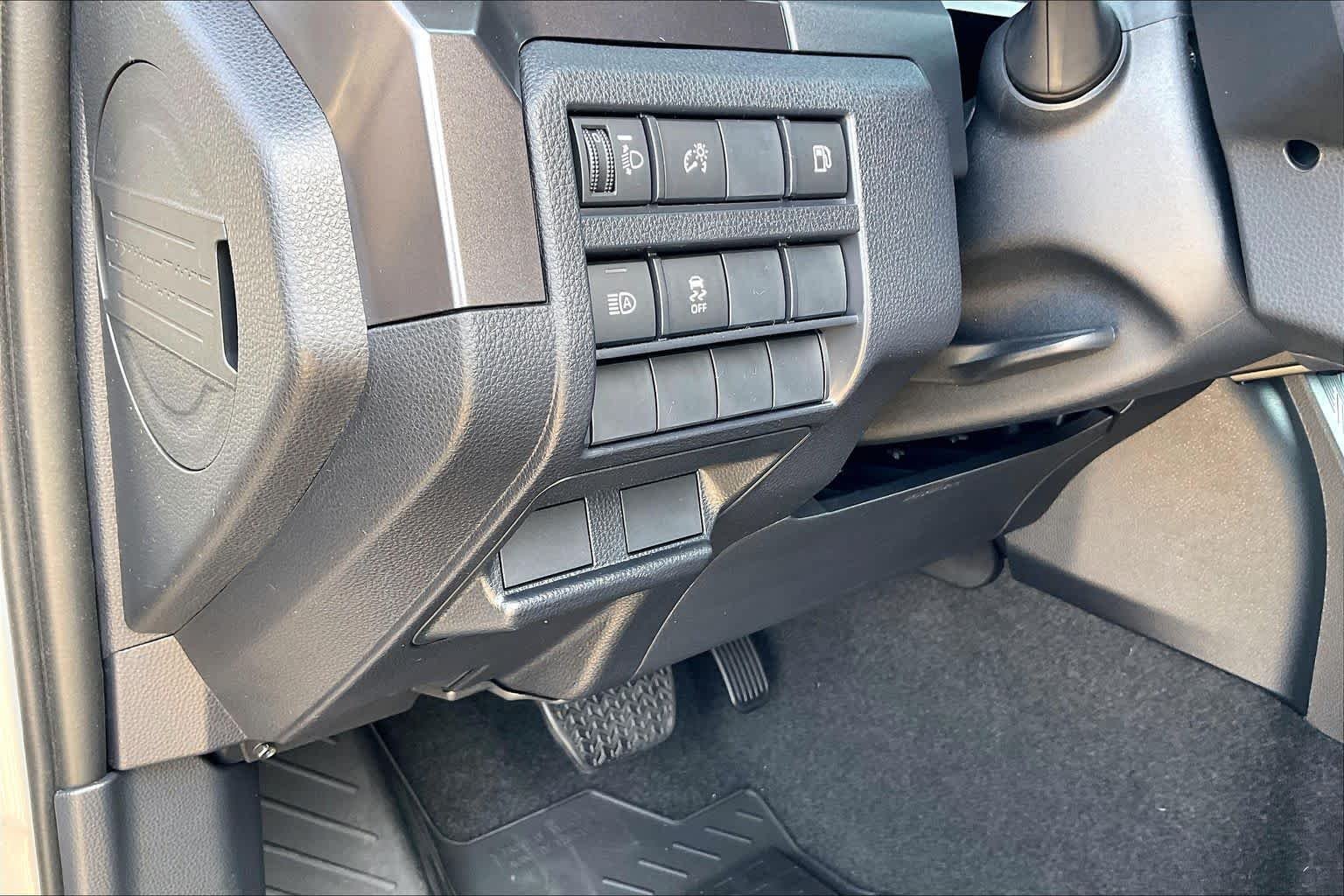 New 2026 Cutting Edge Toyota SR5 image 19
