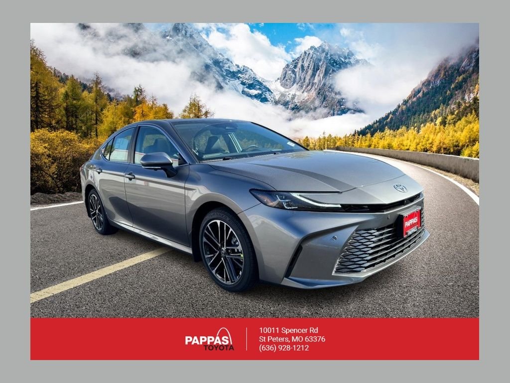 2026 Toyota Camry XLE Hybrid's photo