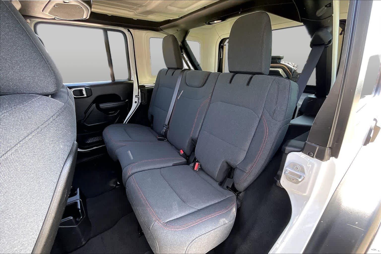 Used 2026 Bright White Clearcoat Jeep Rubicon image 18