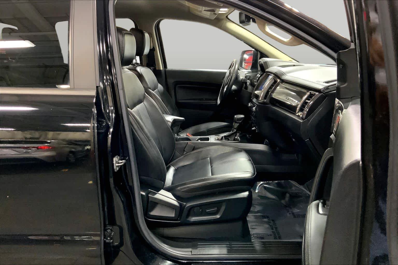 Used 2022 Shadow Black Ford LARIAT image 9