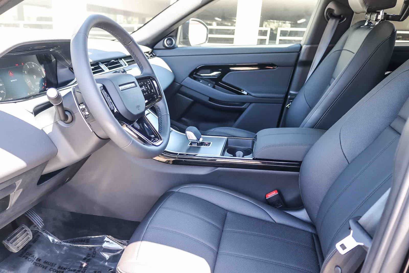 New 2026 Santorini Black Land Rover Core S image 17