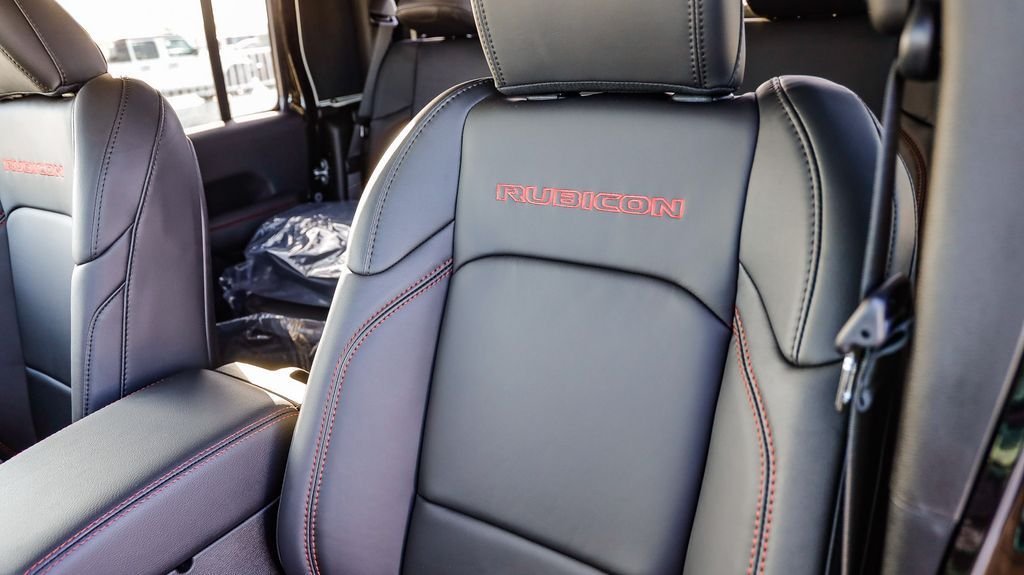 New 2026 Black Clearcoat Jeep Rubicon X image 30