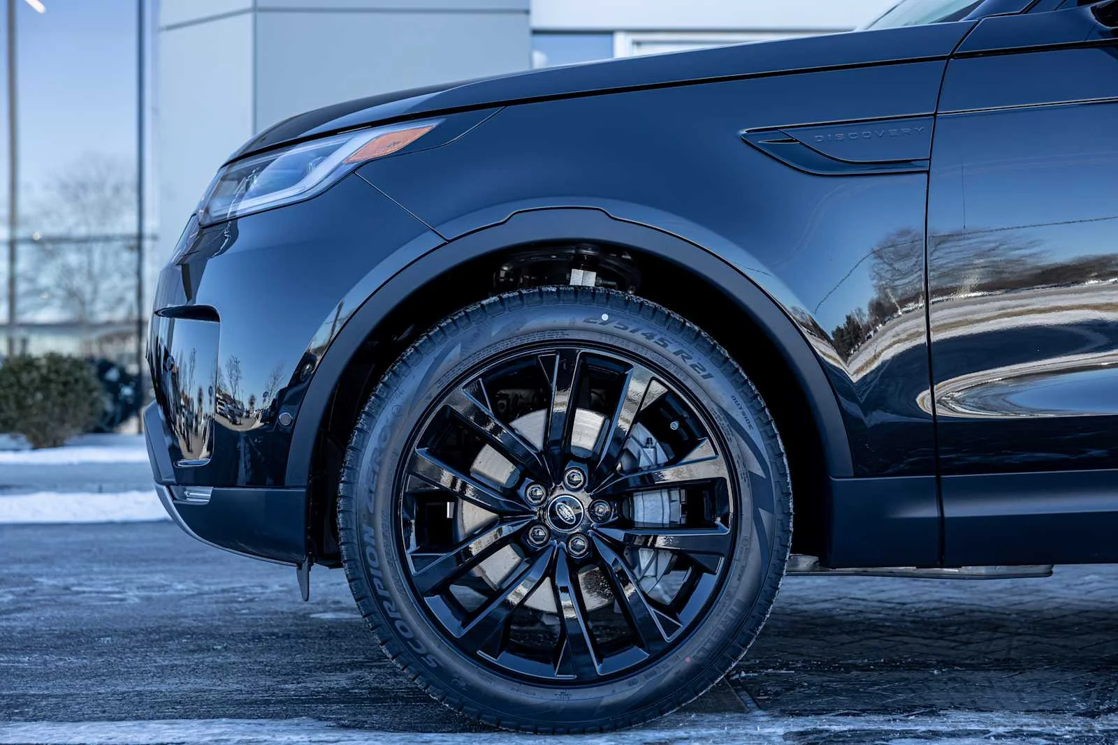 2026 Land Rover Discovery S - Photo 9