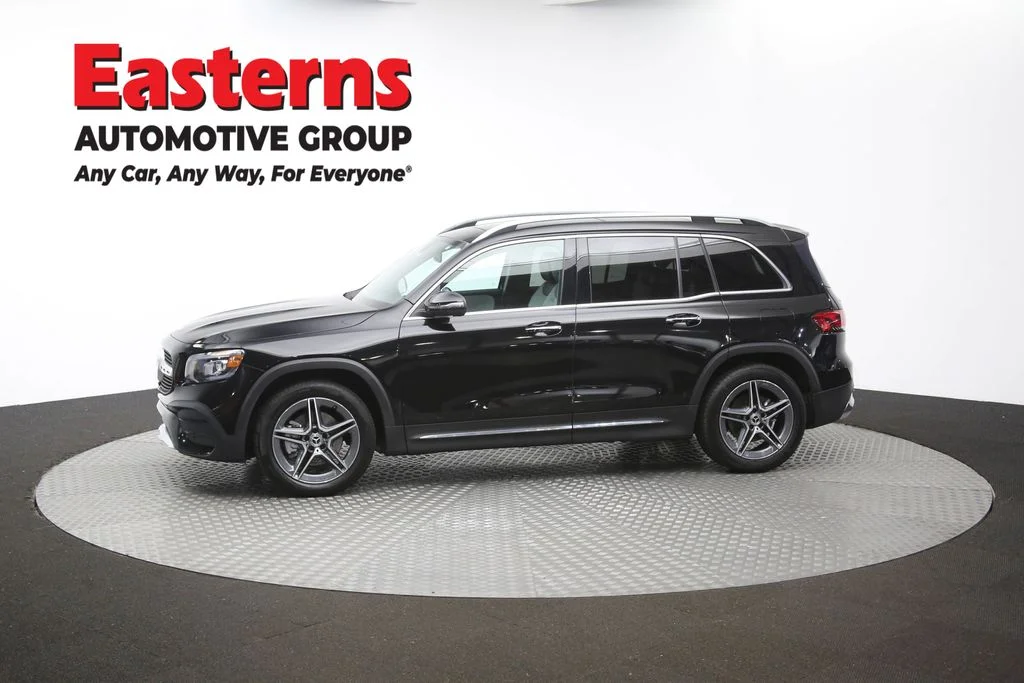 Used 2022 Black Mercedes-Benz GLB 250 image 58