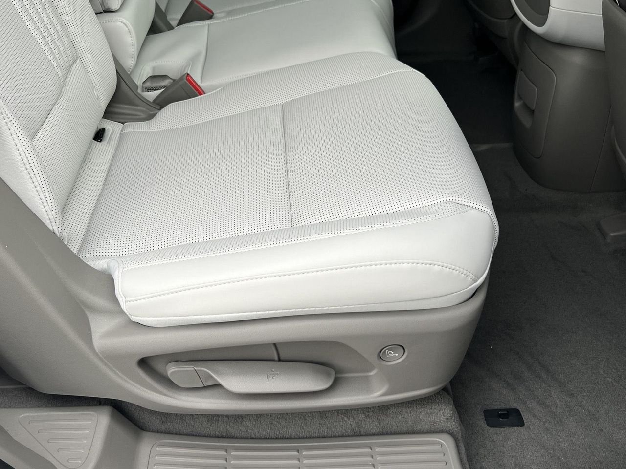New 2026 Creamy White Pearl Hyundai SEL Premium 8P image 60