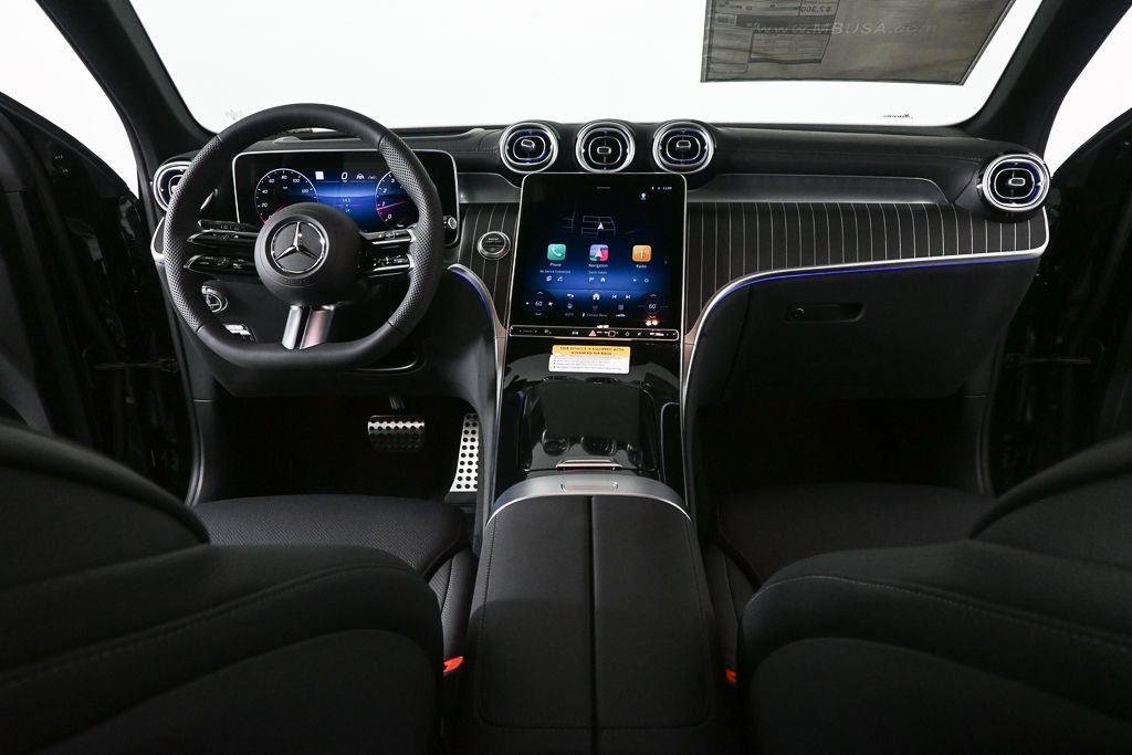 New 2026 Obsidian Black Metallic Mercedes-Benz GLC 300 image 17