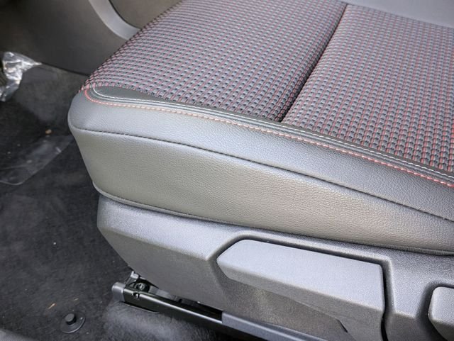 2025 Nissan Kicks SR - Photo 21