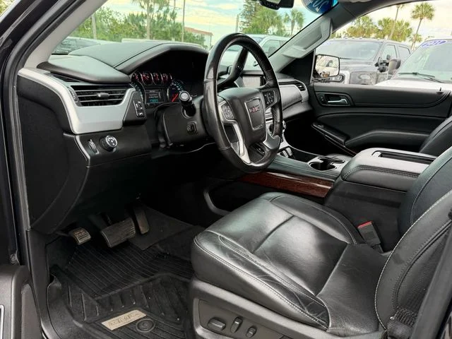 2020 GMC Yukon SLT - Photo 7
