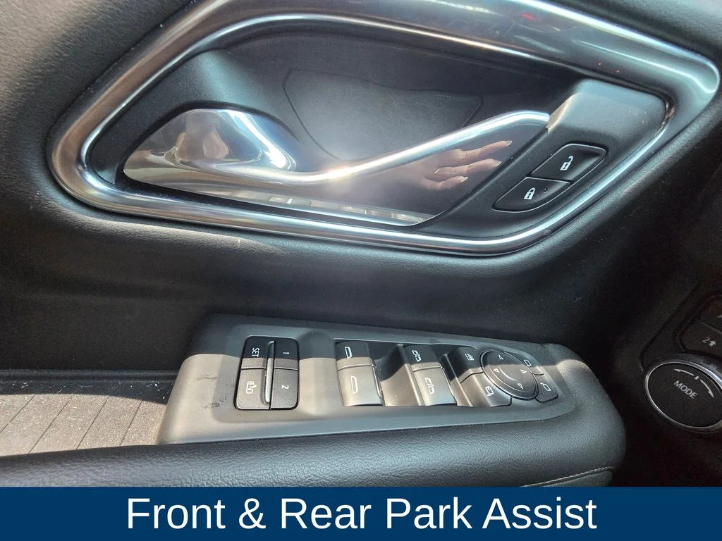 Used 2021 Black Chevrolet High Country image 23