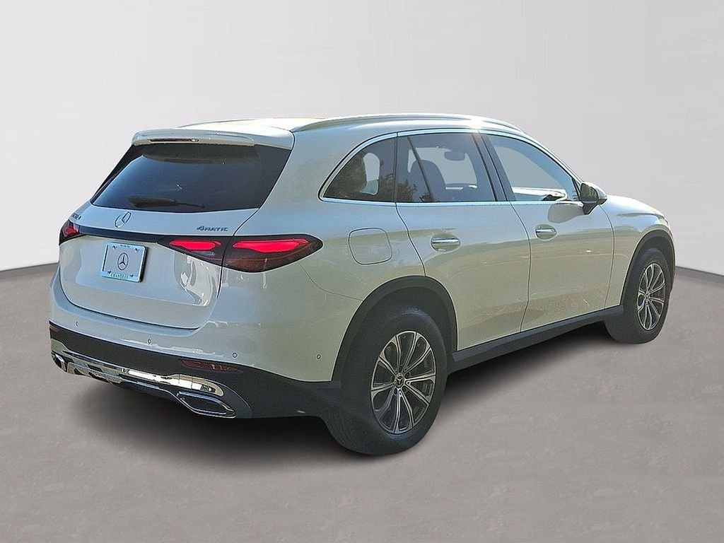 Certified Used 2026 Black Mercedes-Benz GLC 300 image 4
