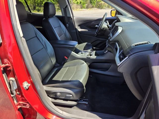 Used 2022 Red GMC SLT image 19