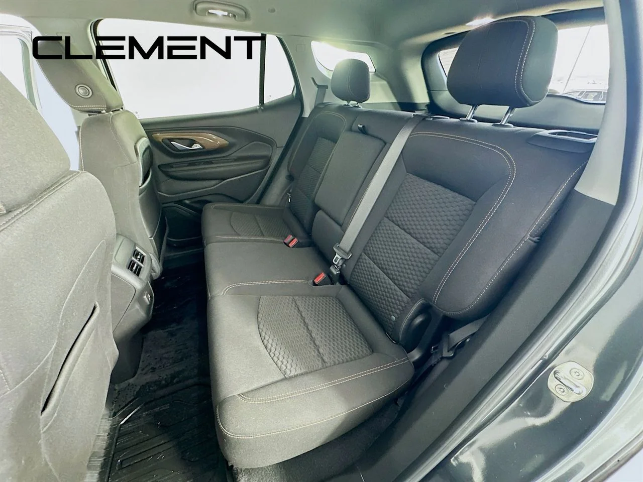 Used 2021 Graphite Gray Metallic GMC SLE image 31