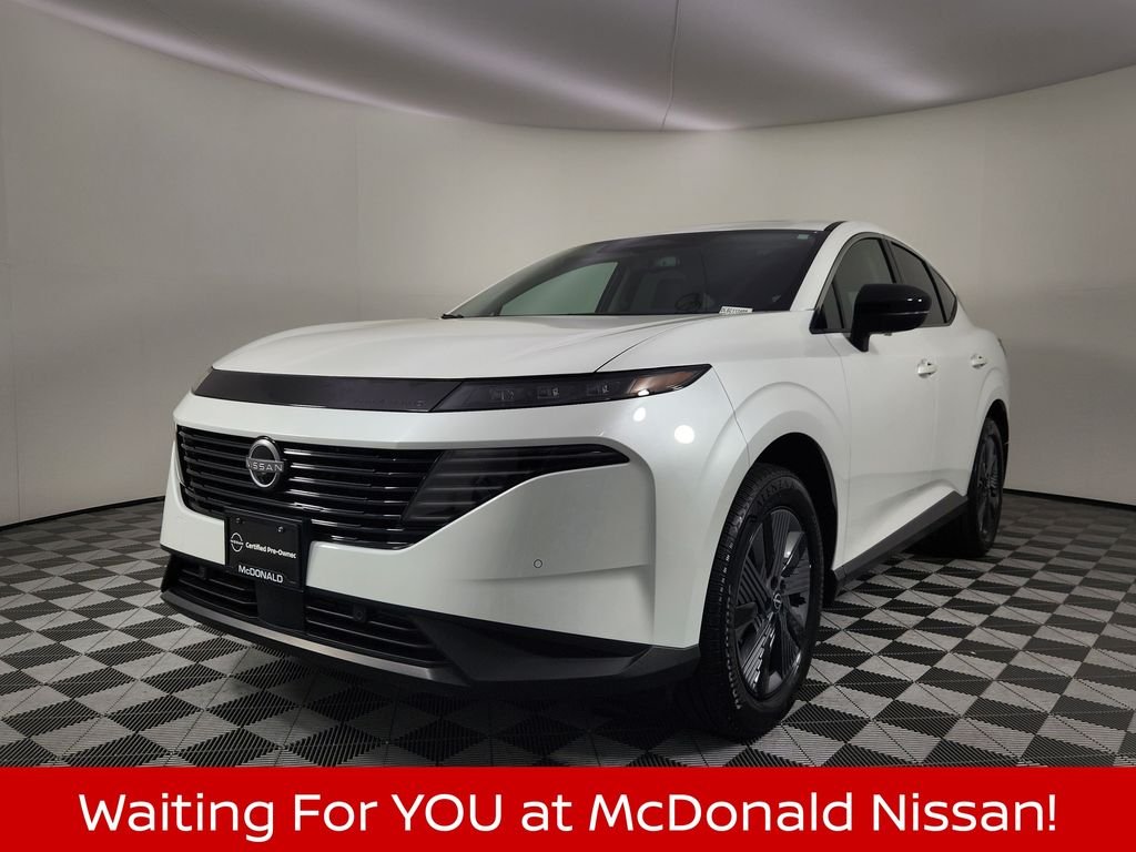 Certified Used 2025 White Nissan SL image 1