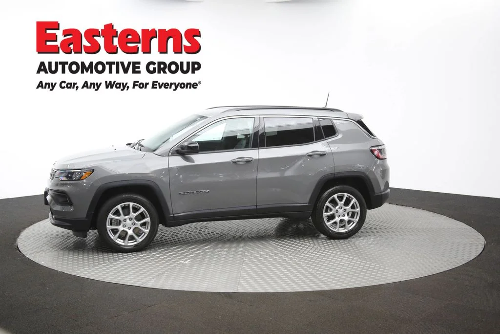 Used 2023 Gray Jeep Latitude Lux image 57