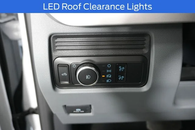 New 2026 Oxford White Ford F-350® XLT image 15