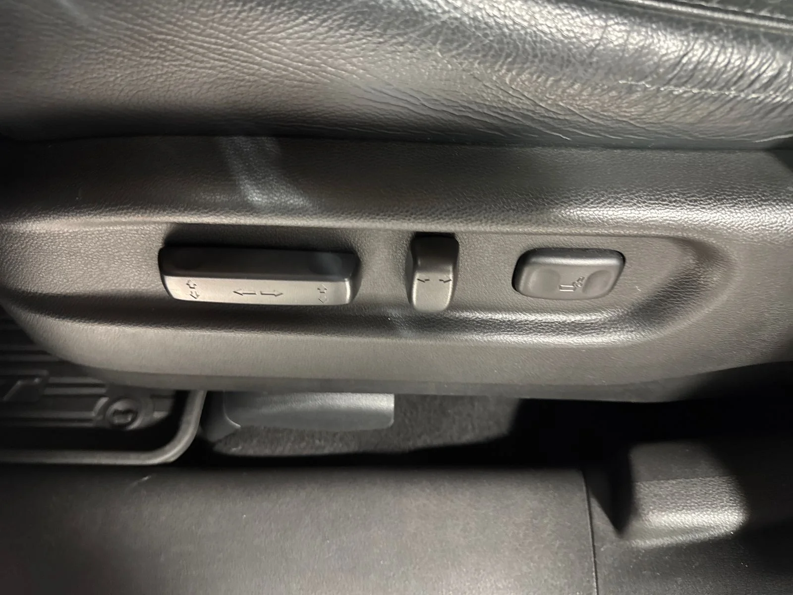 Used 2018 Modern Steel Metallic Honda EX-L image 11