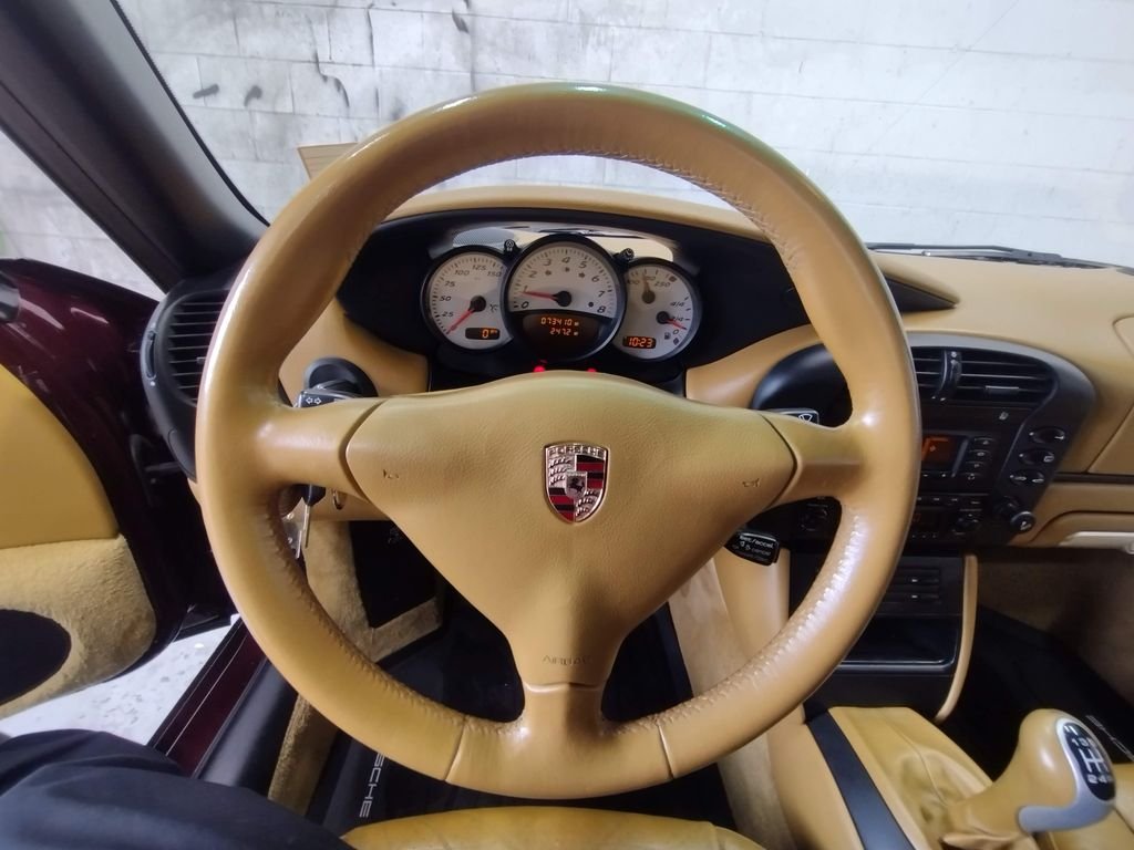 Used 2004  Porsche Base image 29