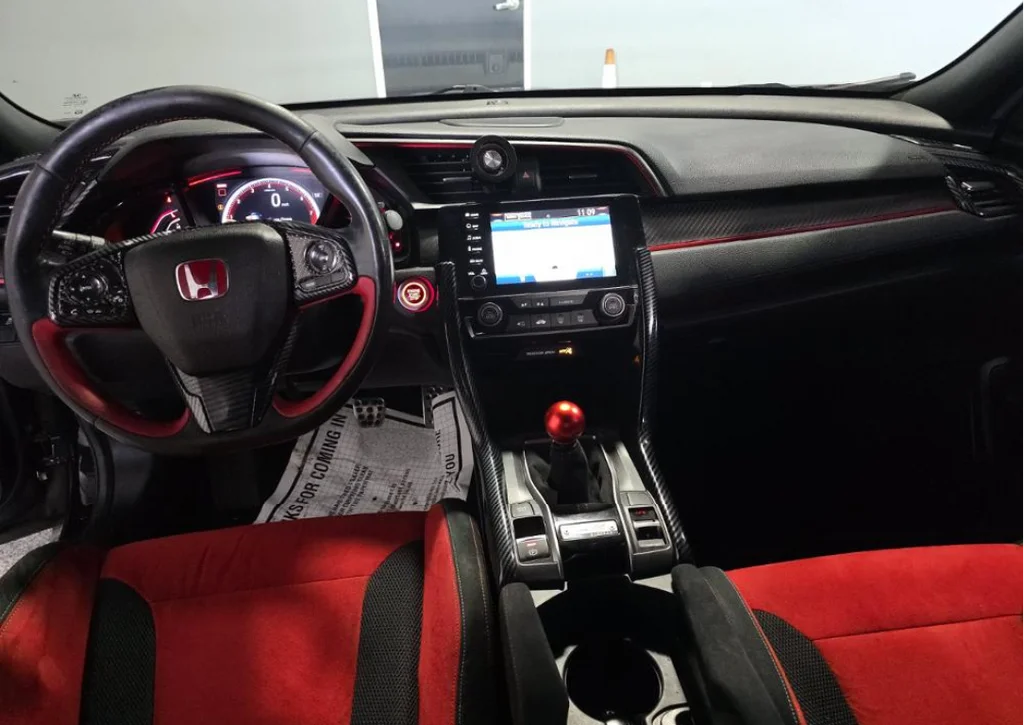 Used 2019 Crystal Black Pearl Honda Touring image 11