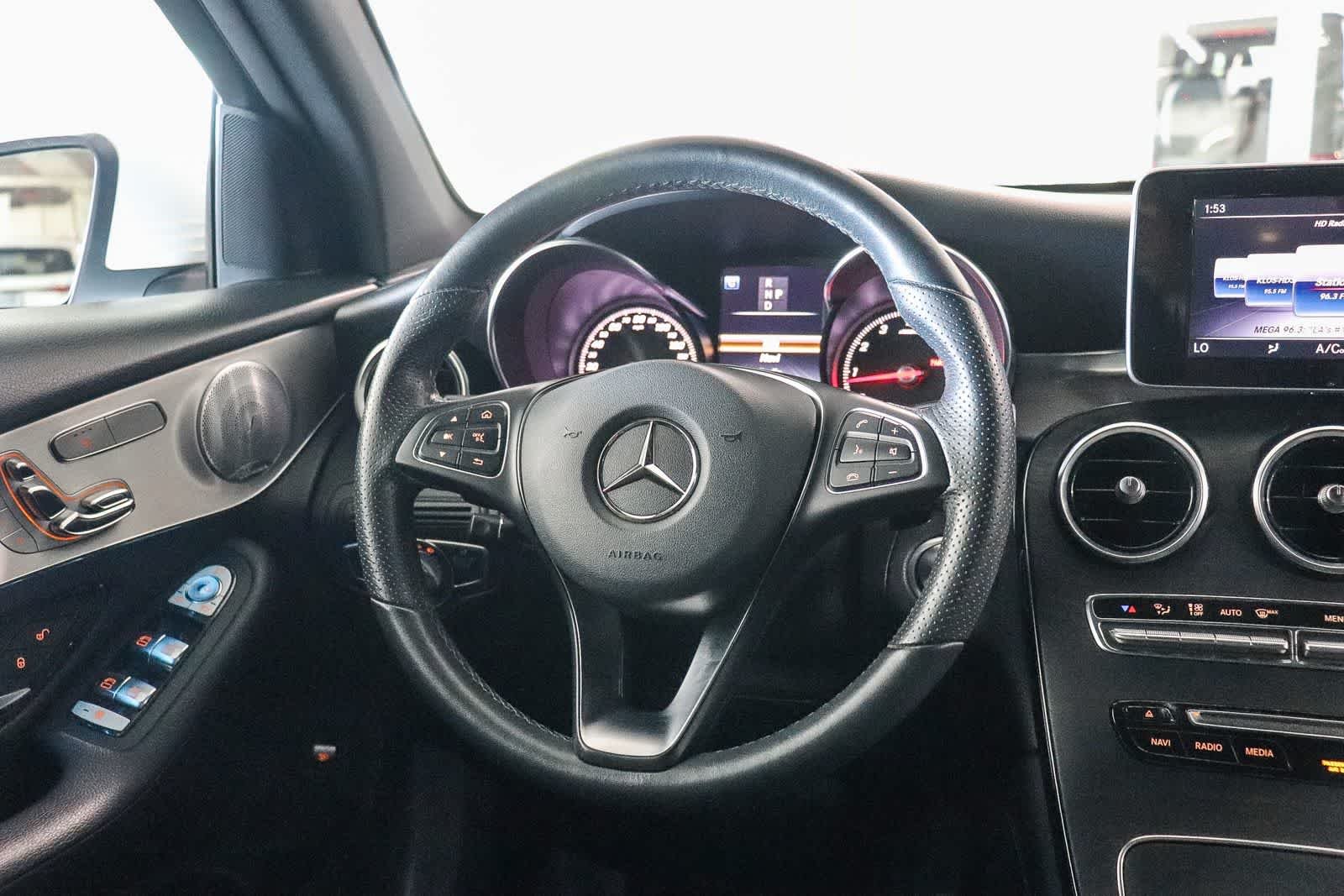 Used 2019 Polar White Mercedes-Benz GLC 300 image 16