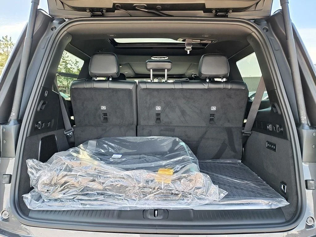 New 2026 Baltic Gray Metallic Clearcoat Jeep Summit Obsidian image 37