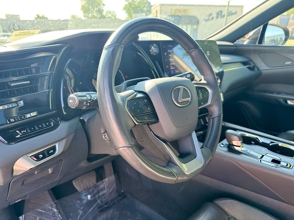 Used 2023 Black Lexus 350 Luxury image 20