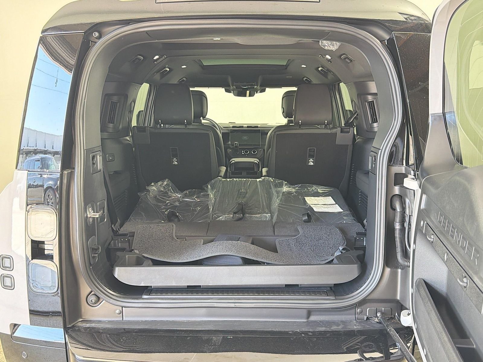New 2026 Borasco Grey Land Rover X-Dynamic SE image 29