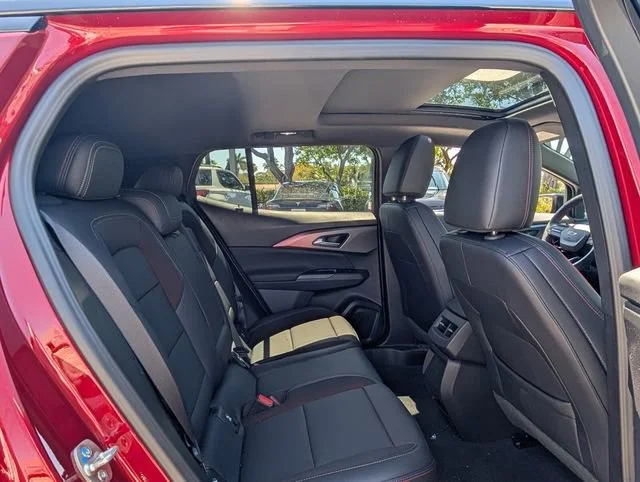 2026 Chevrolet Equinox EV RS - Photo 12
