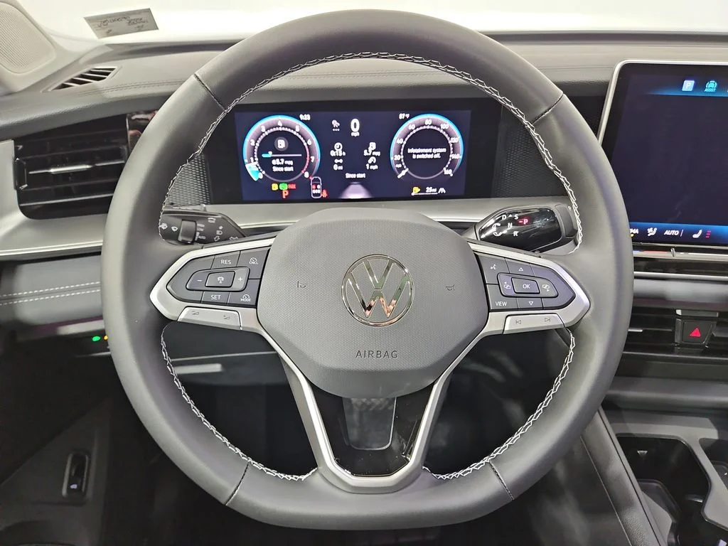 New 2026 White Volkswagen 2.0T SE image 14