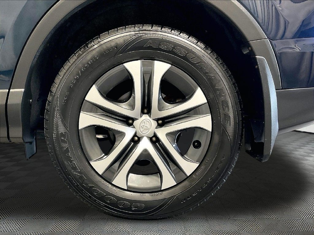 Used 2017 Blue Toyota LE image 7