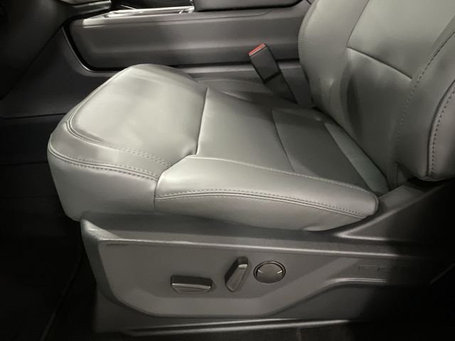 Used 2026 Star White Metallic Tri-Coat Ford MAX Active image 18